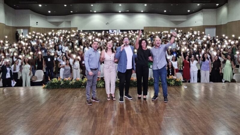 Palestras de Edgard Abbehusen unem afeto, educação e relações humanas em experiências transformadoras